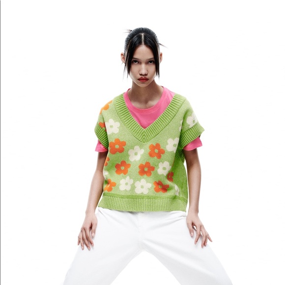 🍏 ZARA BNWT FLORAL JACQUARD KNIT VEST 🍏 - Picture 6 of 7